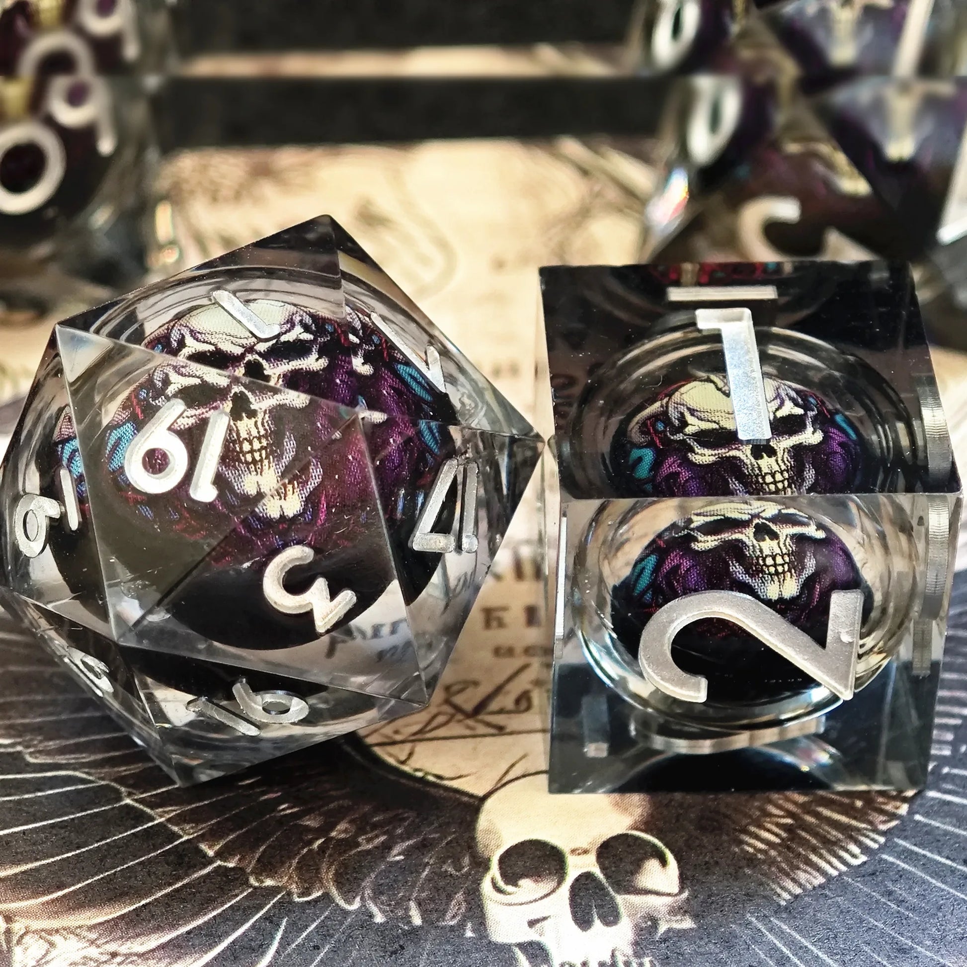 Sharp Edge Skull Liquid Core Dice Set - What The Funk