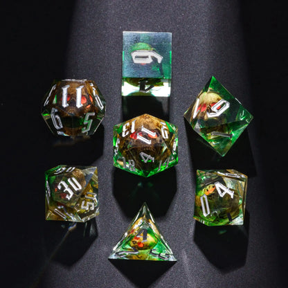 Sharp Edges Skull Dice Set - What The Funk