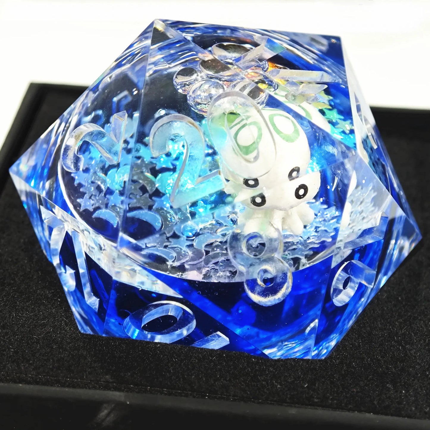 D20 Liquid Cord Floating Animal 50mm Dice - What The Funk